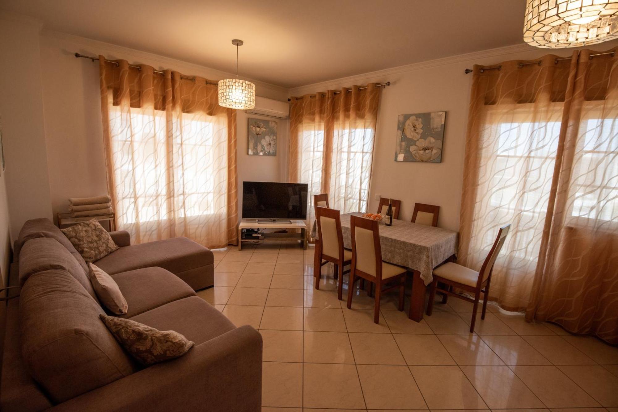Charm Apartment T2 All With Big Terrace Albufeira Self Check-In Ngoại thất bức ảnh